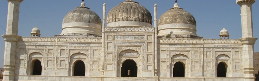 Derawar Fort & Abbasi Mosque