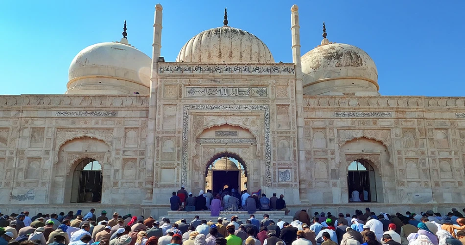 Derawar Fort & Abbasi Mosque